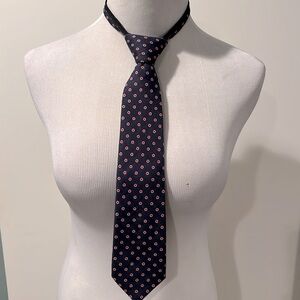 Nordstrom kids zipper tie. Great condition.